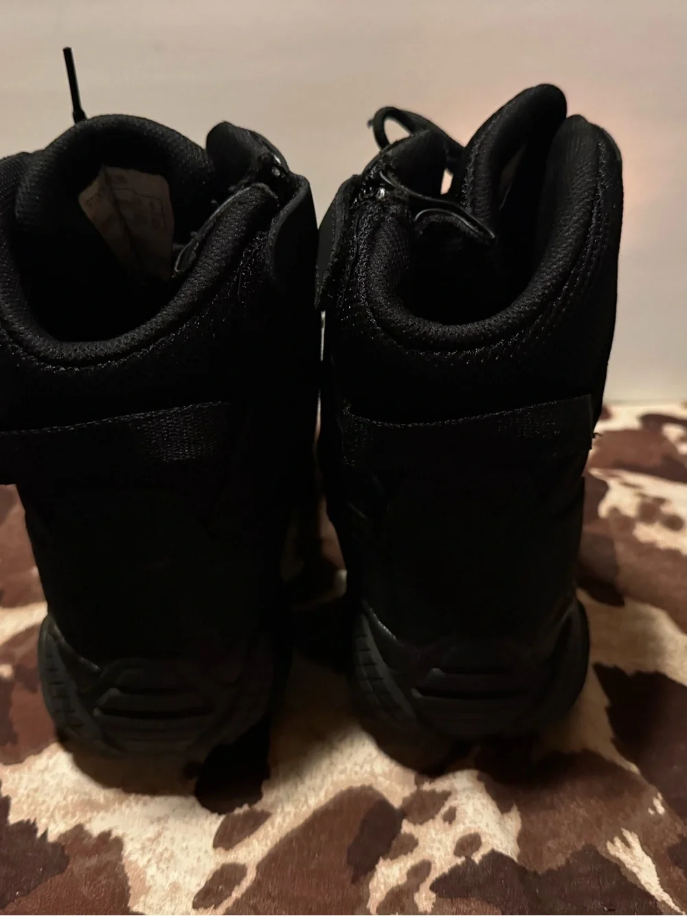 Men's Black Lace-Up Tactical Hiking Boots